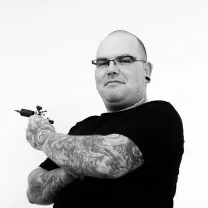 Gabriel Ludwig, Inhaber und Tätowierer bei Greyskull Tattoo